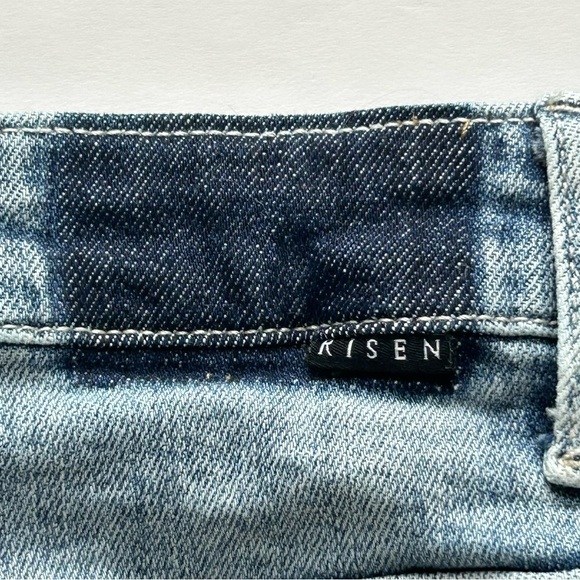 RISEN Jeans Distressed Denim Shorts Women’s 3XL Raw Hem High Rise Blue - Picture 4 of 6